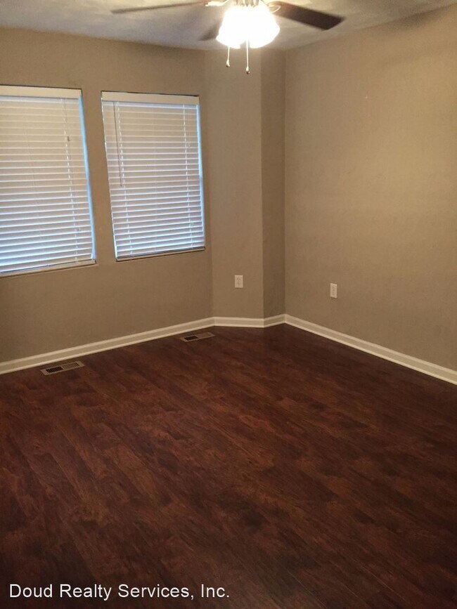 Foto del edificio - 3 br, 2.5 bath House - 2419 Ludlow St