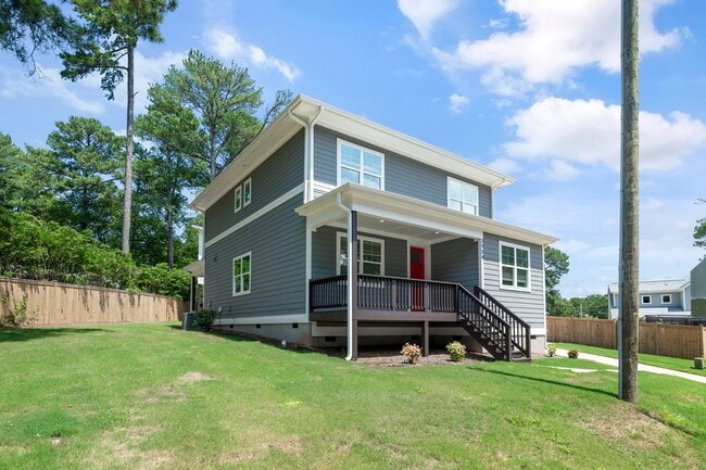 Building Photo - 3904 Avent Ferry Rd