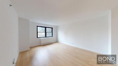 Building Photo - 222 E 39th St