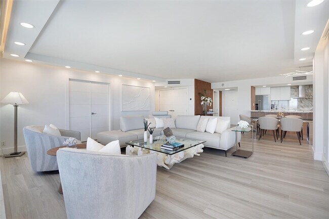 Foto del edificio - 5100 N Ocean Blvd