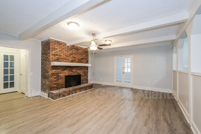 Building Photo - 6521 Edenfield Dr