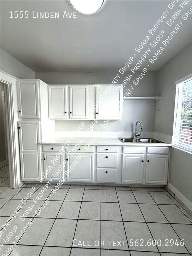 Building Photo - 1555 Linden Ave