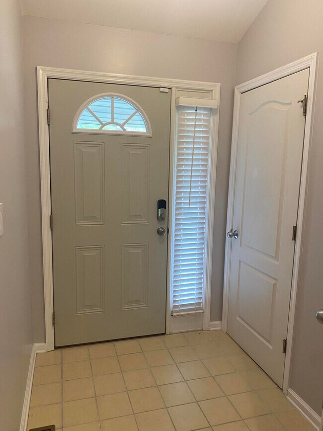Building Photo - 3025 Wavecrest Way
