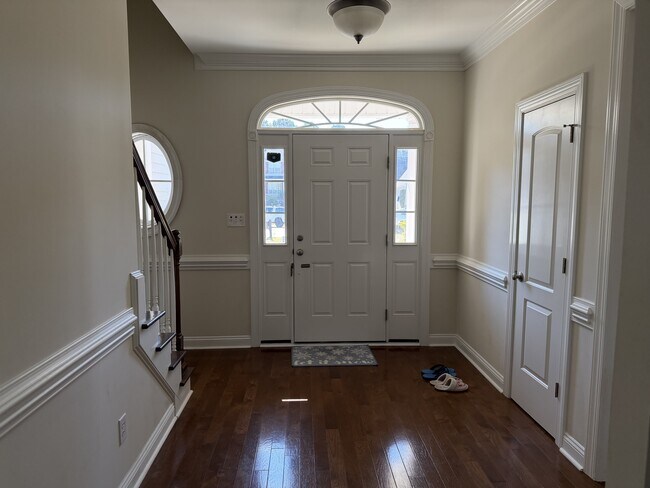 Building Photo - 1908 Limerick Ln