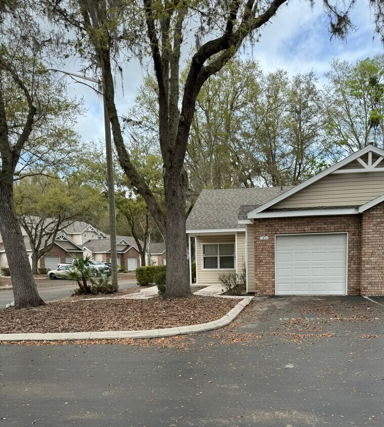 Primary Photo - 4700 SW Archer Rd