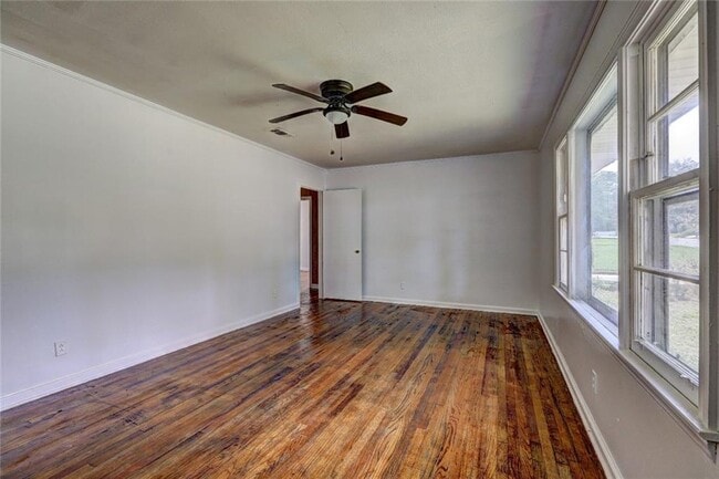 Building Photo - 3292 Arnwood Ave