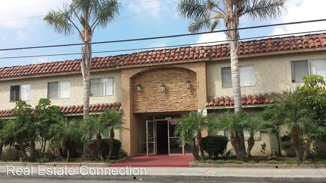 Building Photo - 14101 Doty Ave