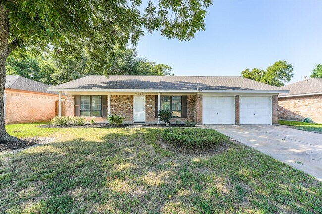 Building Photo - 7015 Pine Vista Ln