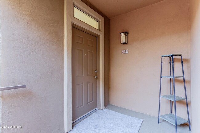 Foto del edificio - 20100 N 78th Pl