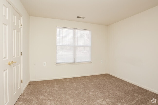 2BR, 2BA - 1.022SF - Alder - Overland Gardens