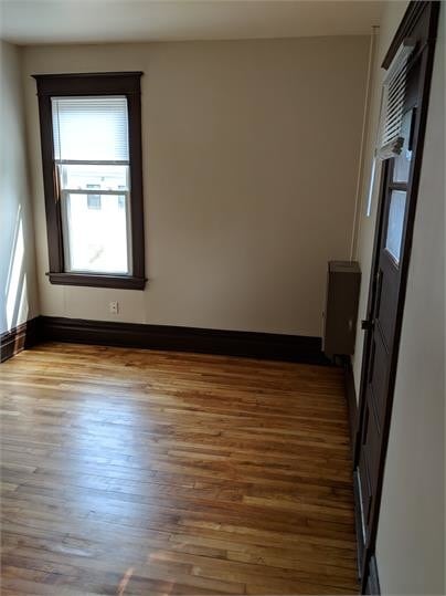 Building Photo - 586 Reaney Ave E