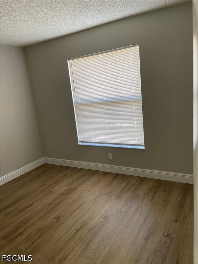 Building Photo - 13331 Greengate Blvd