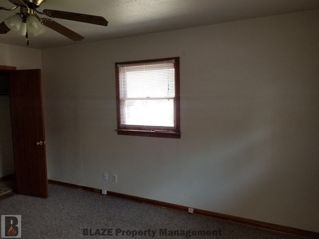 Building Photo - 1611 Lawson Ln