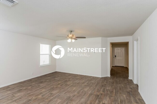 Foto del edificio - 3 Bedroom Pet-Friendly Home in San Antonio, TX with Main Street Renewal