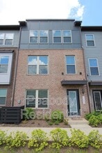 Building Photo - 2107 Acadia Rd