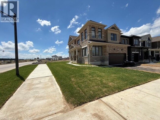 Building Photo - 40 Turnbull Dr
