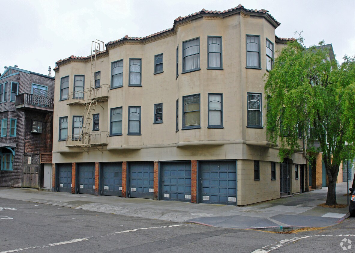 Primary Photo - 1250 5th Ave