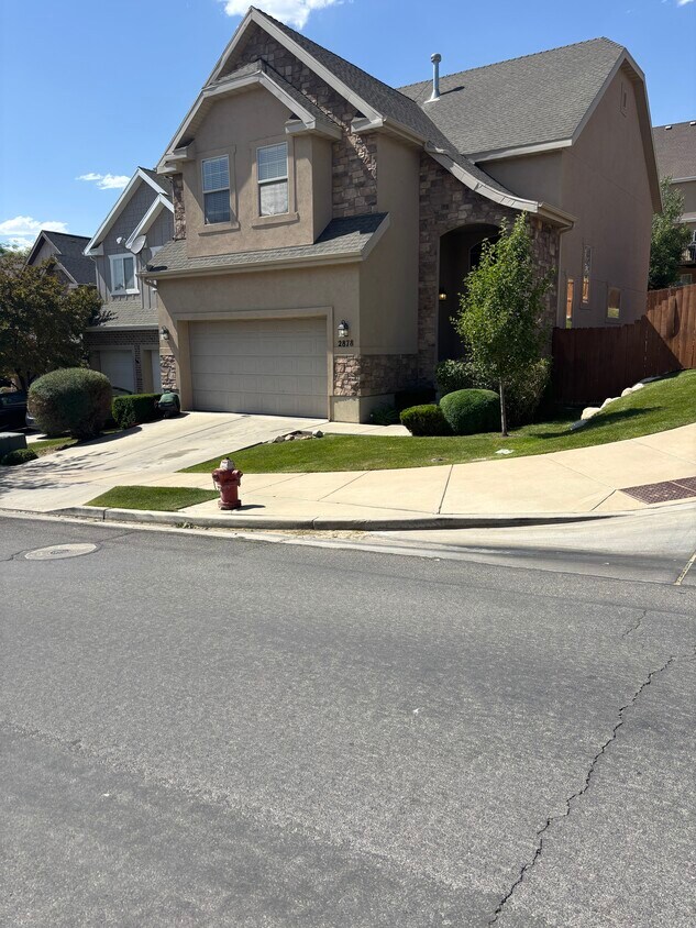 Foto principal - 2878 W Fox Hunters Loop