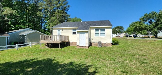 Building Photo - 138 Grange Dr