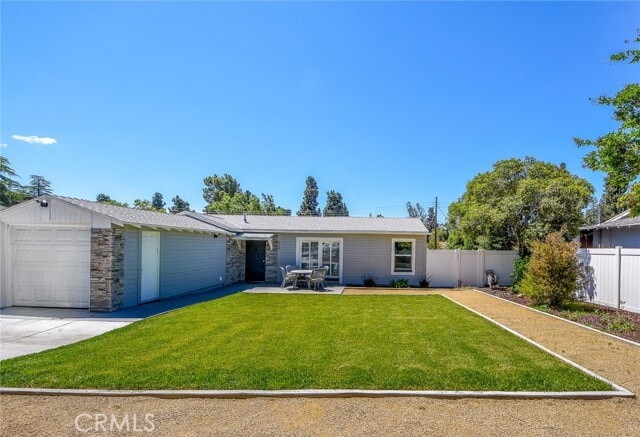 Building Photo - 310 Santa Rita Pl