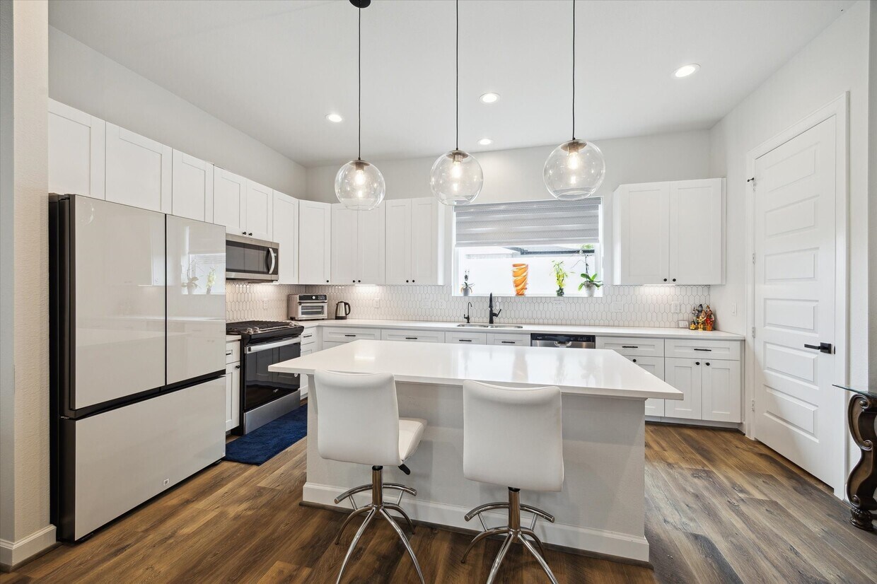 Foto principal - 1404 Cleburne St