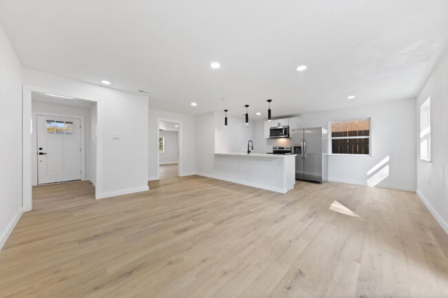 Foto del edificio - 608 Blueberry Blvd