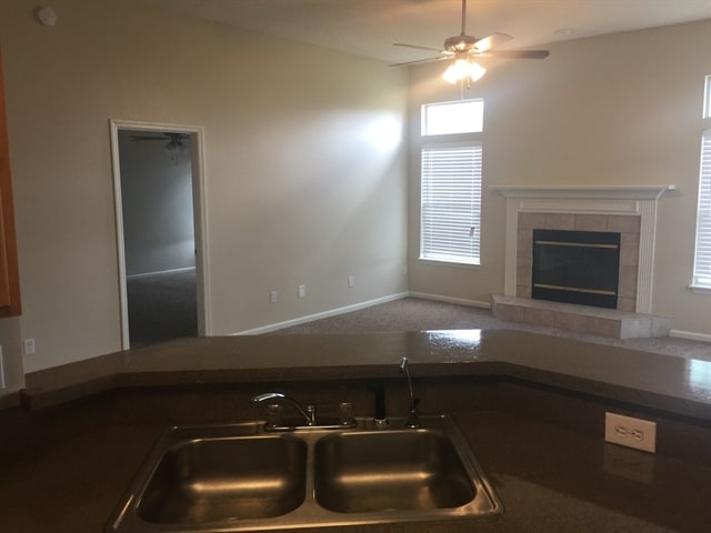 Building Photo - 4406 Hanging Moss Dr