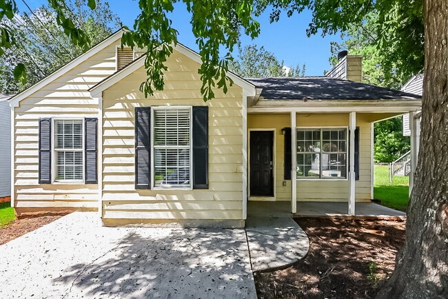 Building Photo - 68 Hampton Oaks Dr