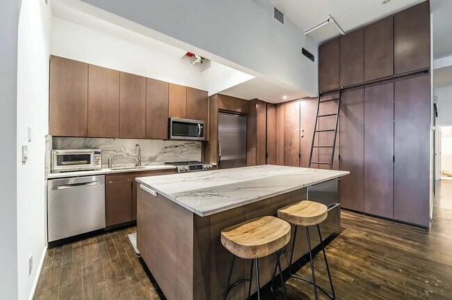 Foto del edificio - 20 E 17th St