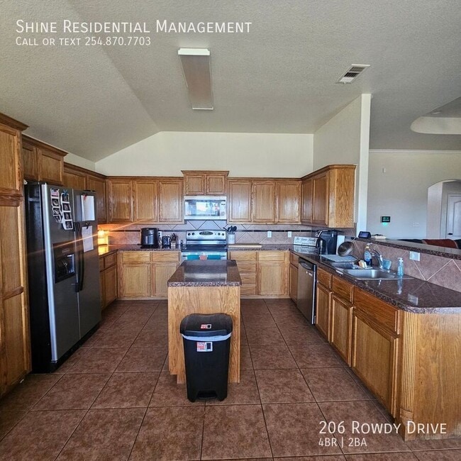 Foto del edificio - 206 Rowdy Dr