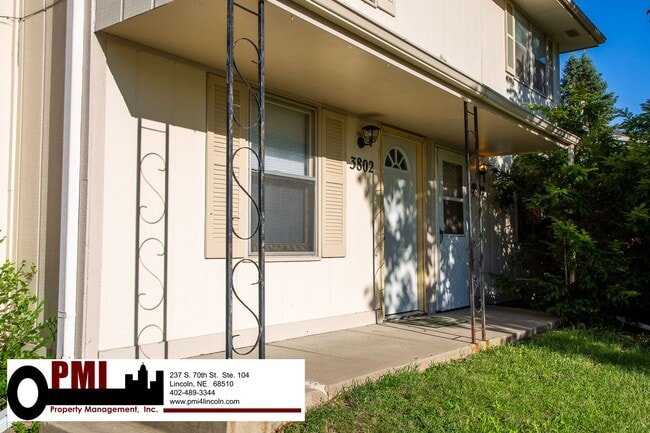 Building Photo - 3800/3802 Keith Cir