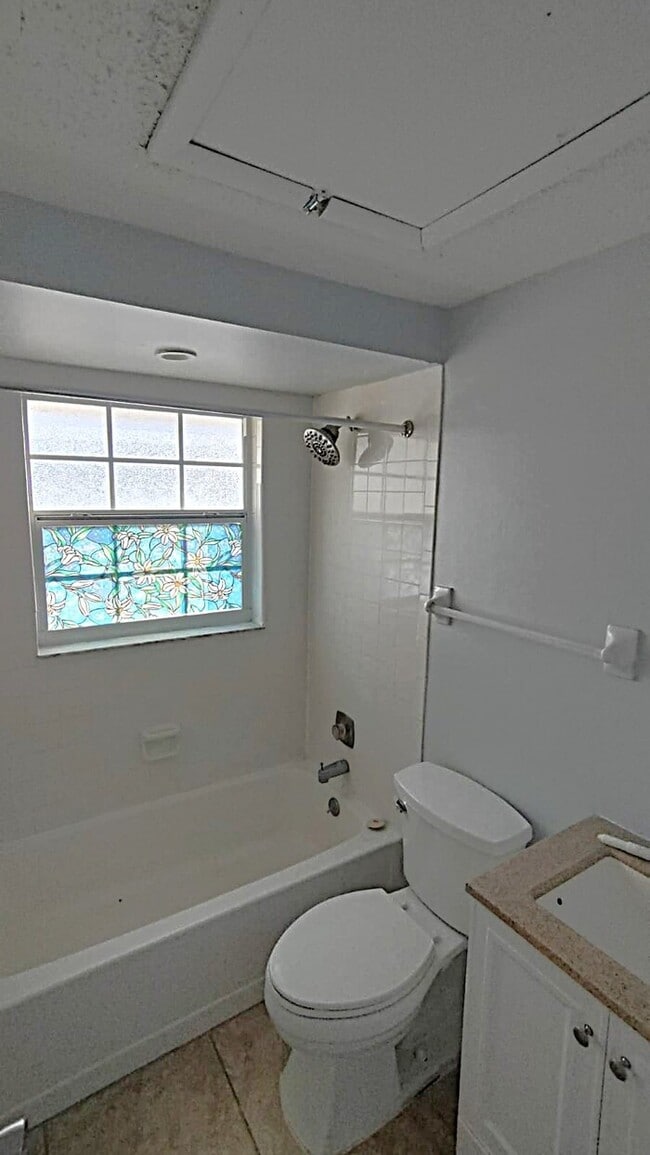 Foto del edificio - 5439 Sago Ave