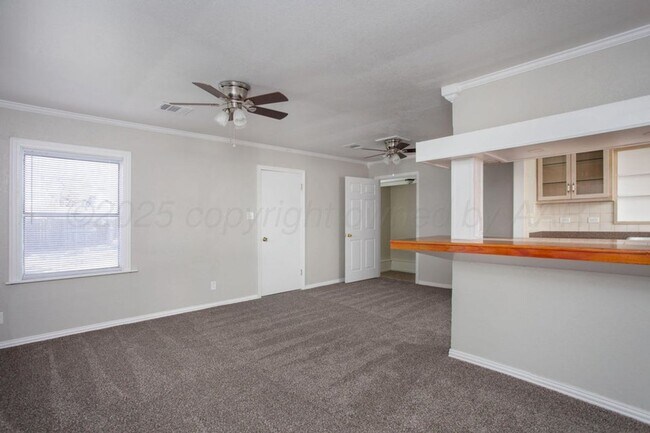 Building Photo - Cute Avondale Home