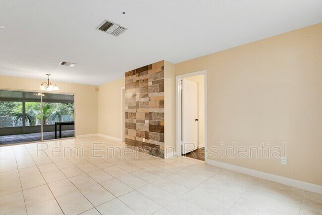 Building Photo - 1282 Briarwood Ave