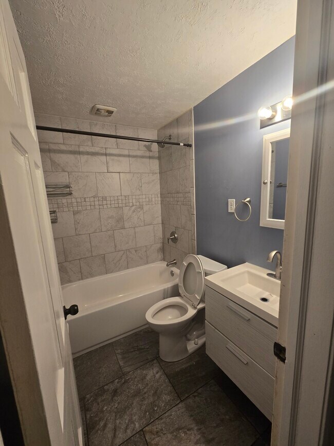 Baño - 419 Orchard Dr