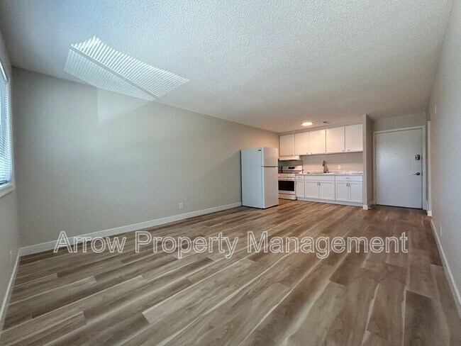 Foto del edificio - 2119 Arbor St
