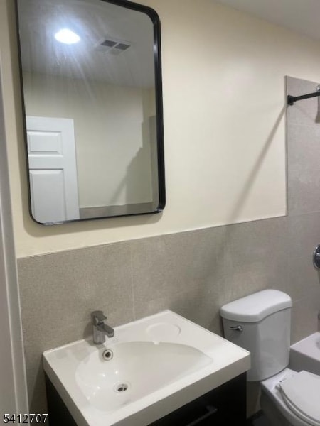 Building Photo - 73 Ferry St