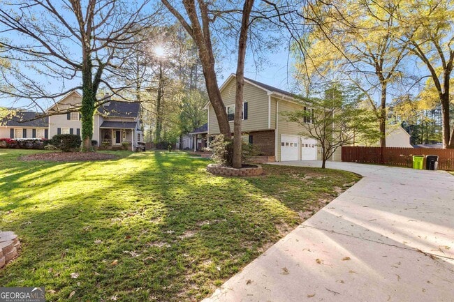 Building Photo - 102 Bluegill Trce