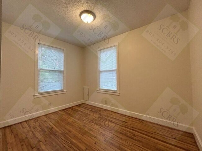 Foto del edificio - Charming 2-Bedroom Home in Rosewood Neighborhood