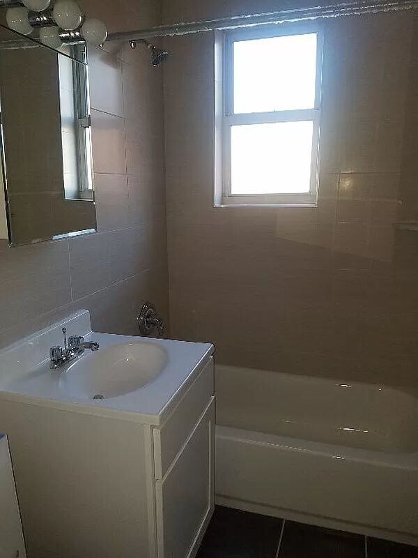 Building Photo - 49 Murdock Court
