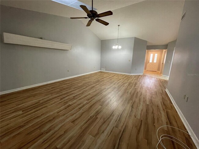 Building Photo - 3325 S Belgrave Dr