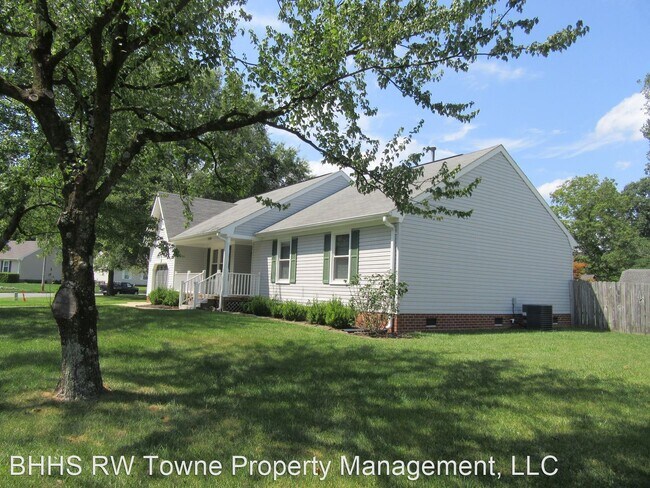 Building Photo - 4 br, 2 bath House - 2400 Broadnax Circle