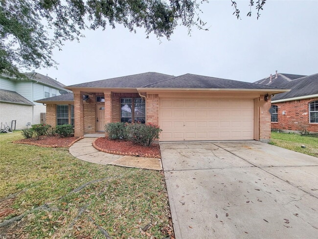 Haley Court, Pearland, TX 77584 - 3 BR 2.5 BA single-family home - Haley Court, Pearland, TX 77584 - 3 BR 2.5 BA single-family home