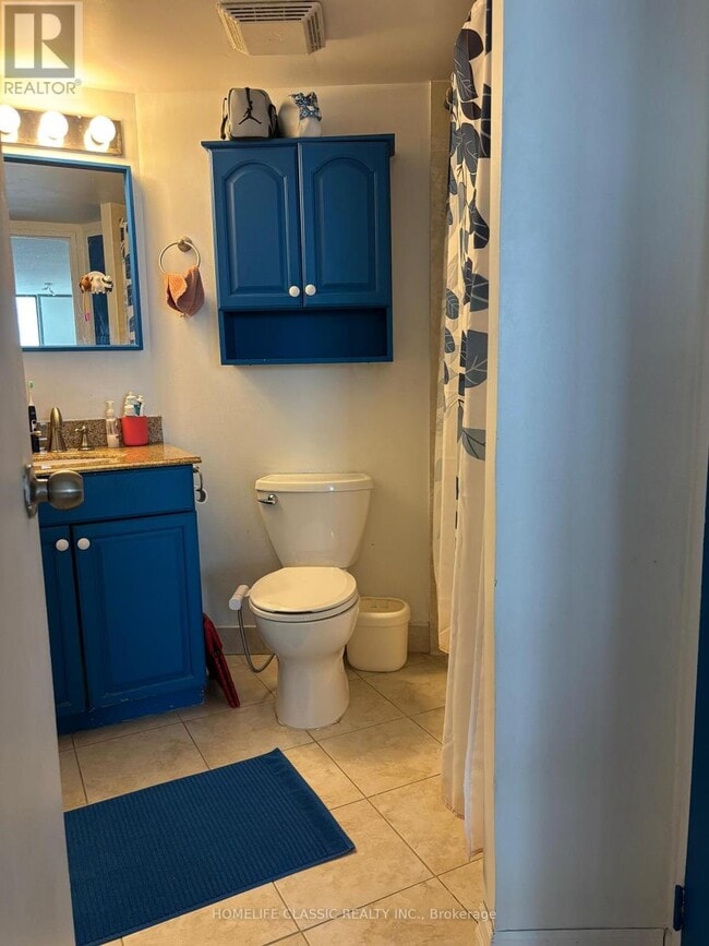 Building Photo - 250 Queens Quay W