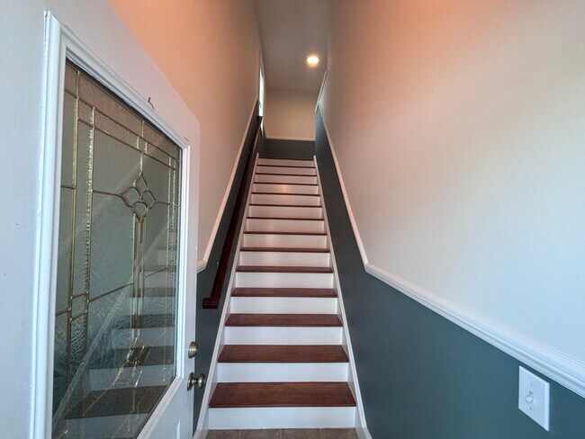 Foto del edificio - 101 Ponus Ave