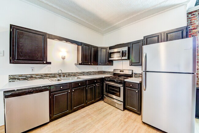 Foto del edificio - AVAILABLE AUGUST  - Incredible, Updated 4 ...