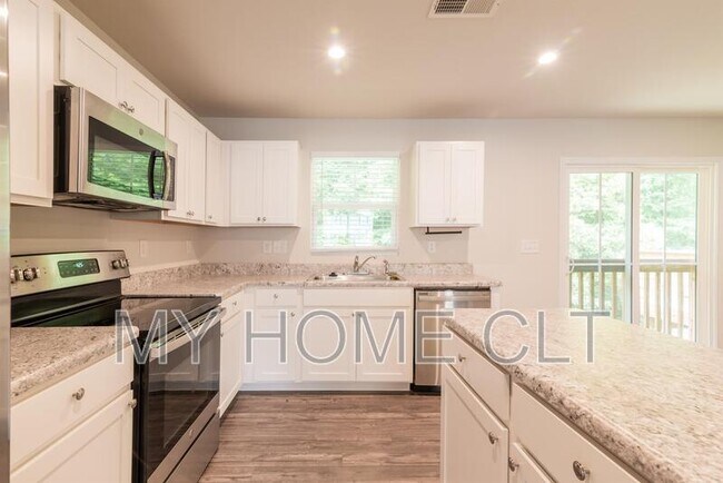 Foto del edificio - 5342 Austin Knoll Ct