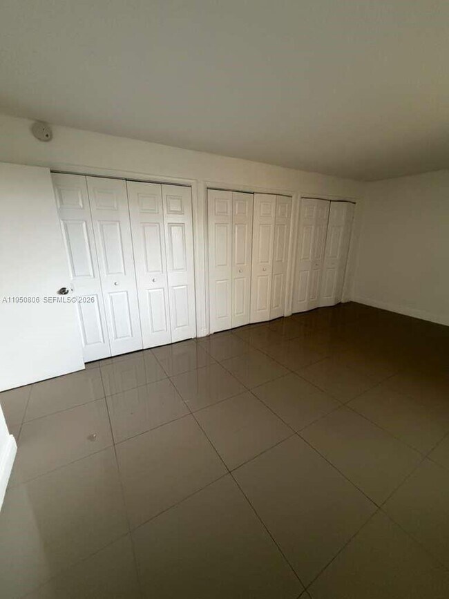 Foto del edificio - 6980 NW 186th St