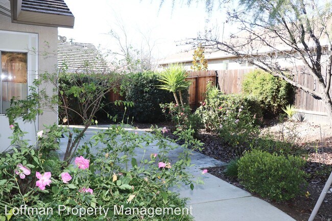 Building Photo - 2 br, 2 bath House - 3729 Coldwater Drive