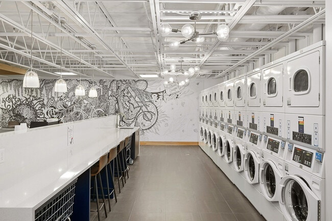 Building Photo - Cedar Hills